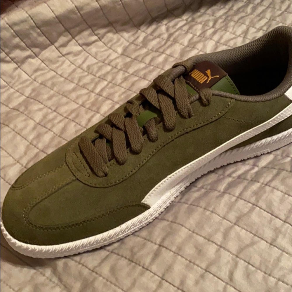 NWT Puma Astro cup sneakers 11 olive night